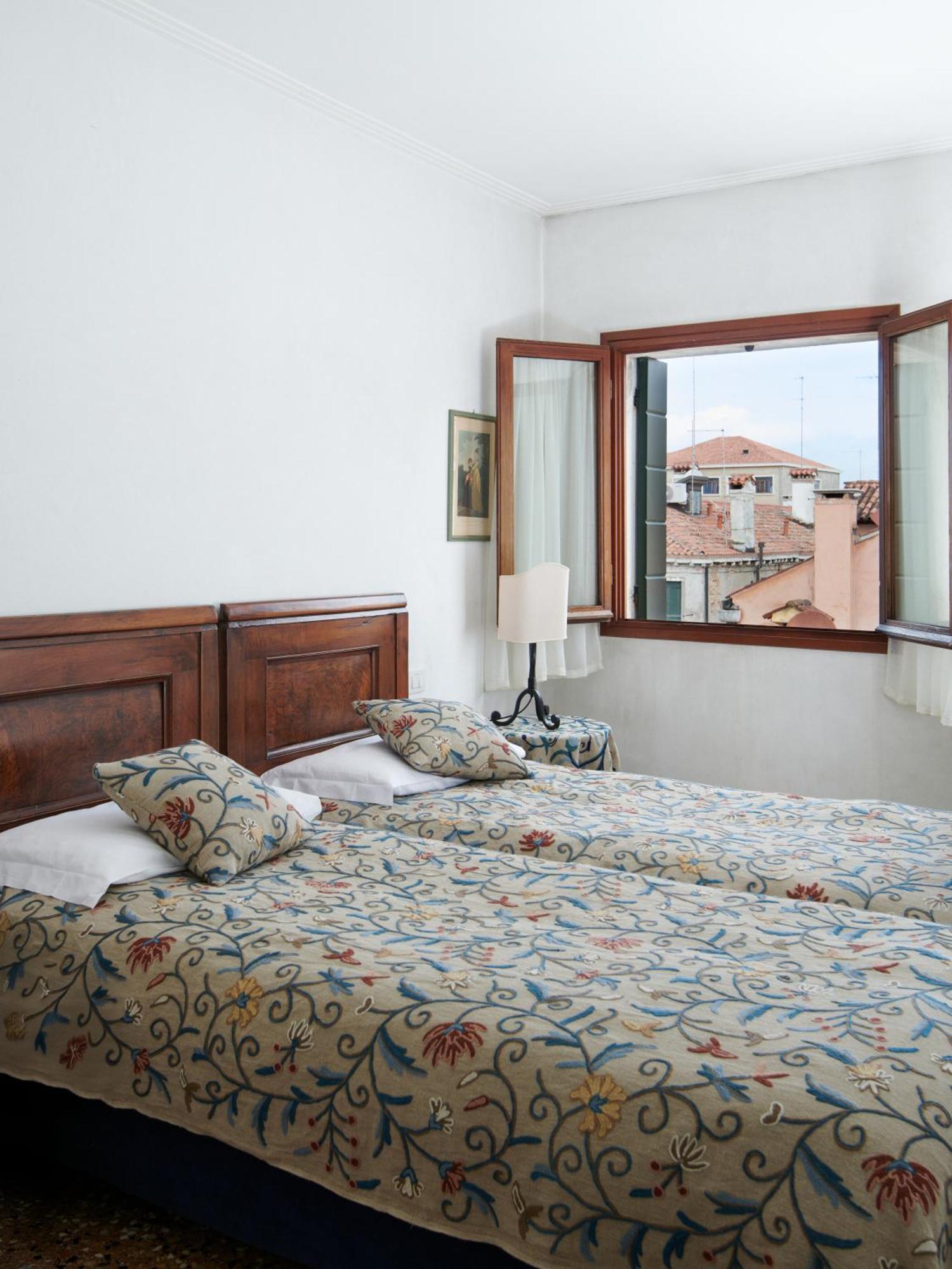 Palazzo Contarini Della Porta Di Ferro Aparthotel Venetië Buitenkant foto