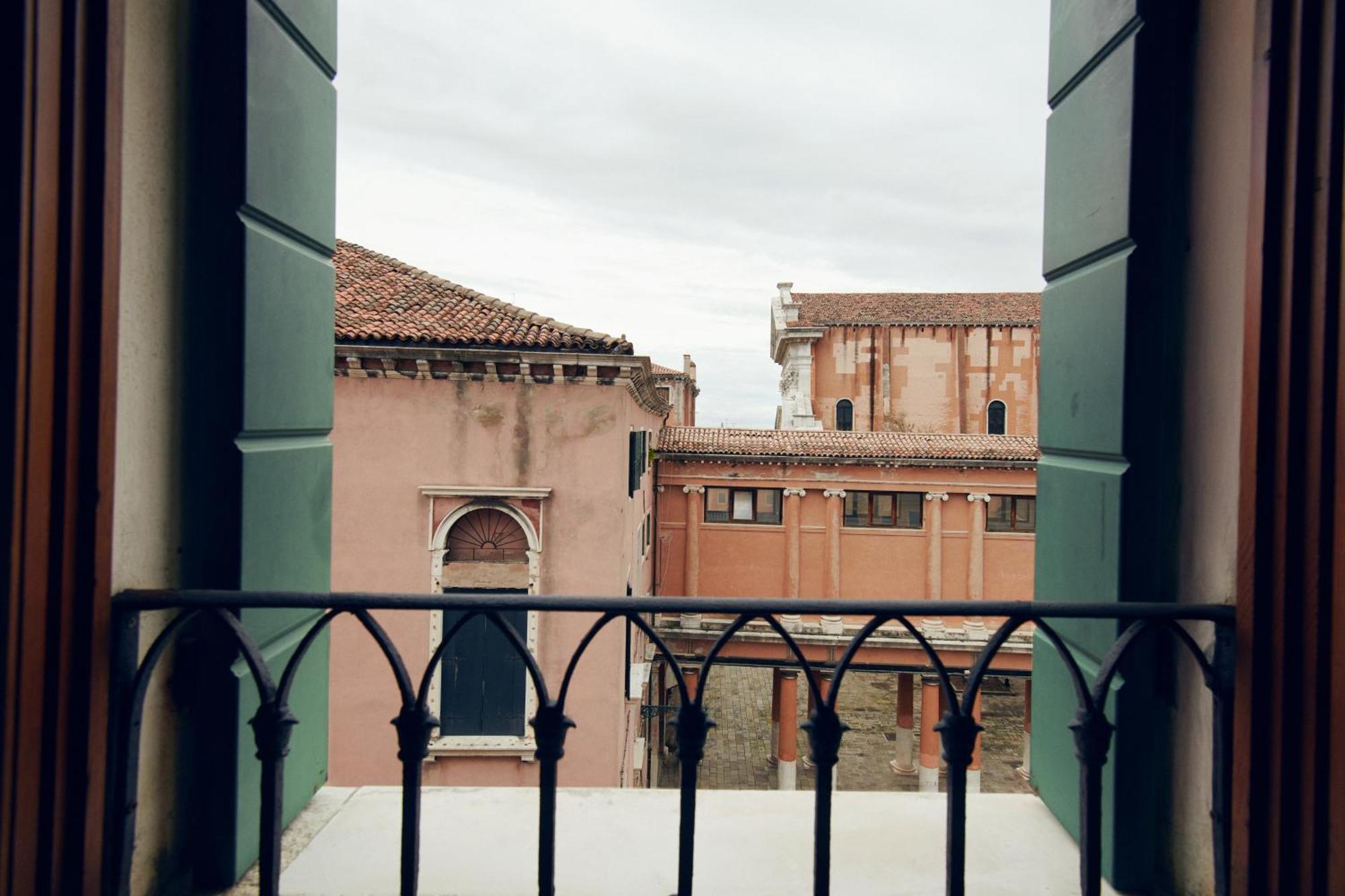 Palazzo Contarini Della Porta Di Ferro Aparthotel Venetië Buitenkant foto