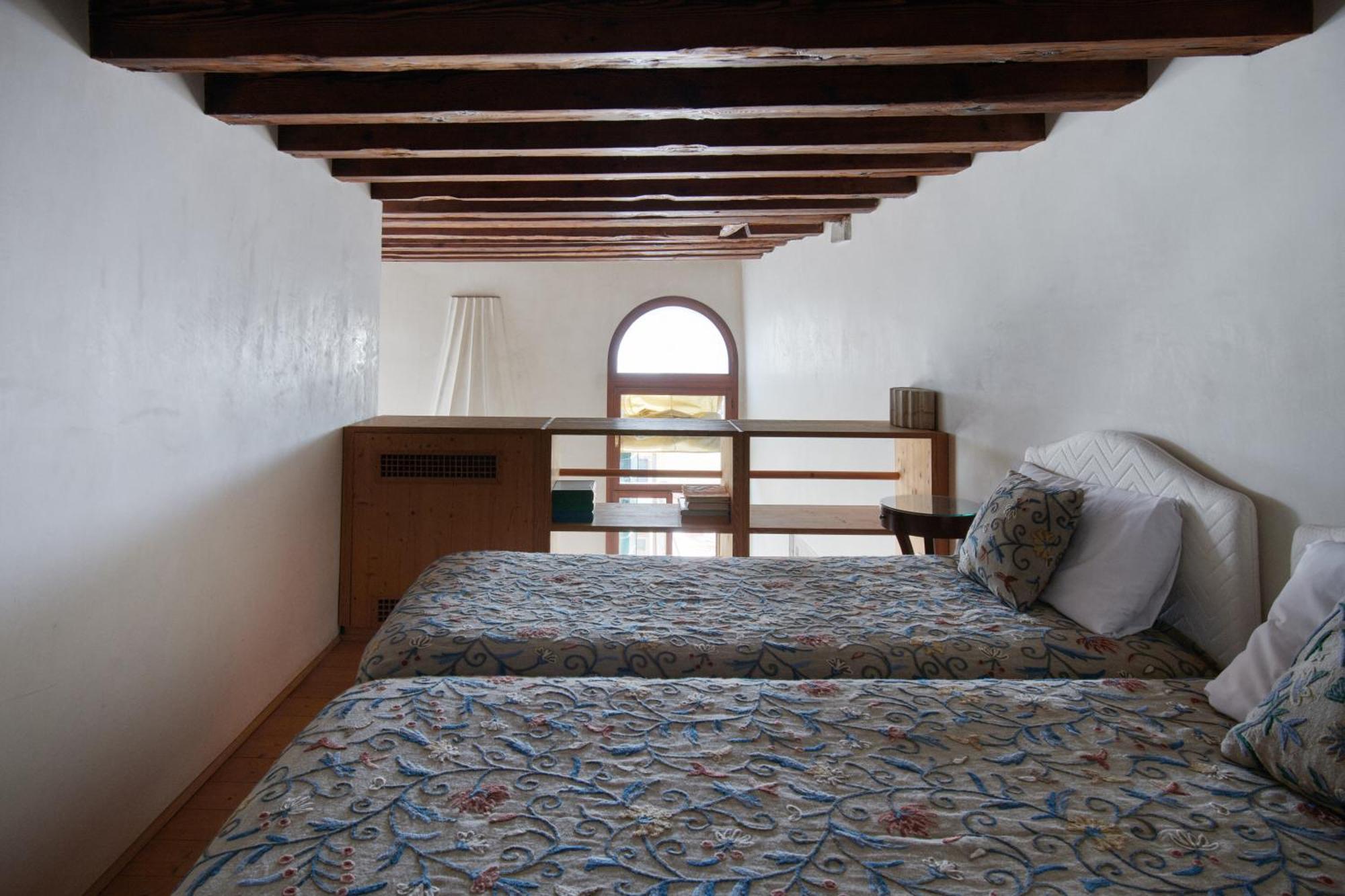Palazzo Contarini Della Porta Di Ferro Aparthotel Venetië Buitenkant foto